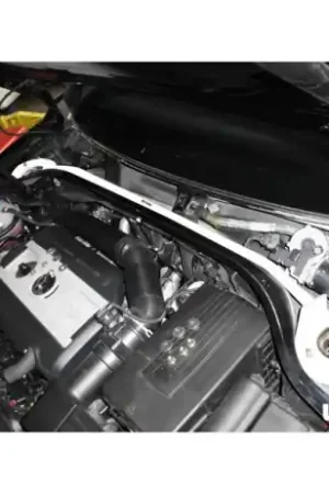 Mega Sale Ultra Racing Front Strut Brace - Passat (B7) 2.0 TSI 2010-