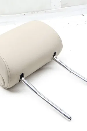 Modern Audi Front Right Headrest / Head Rest (Q7) 4L0881902M