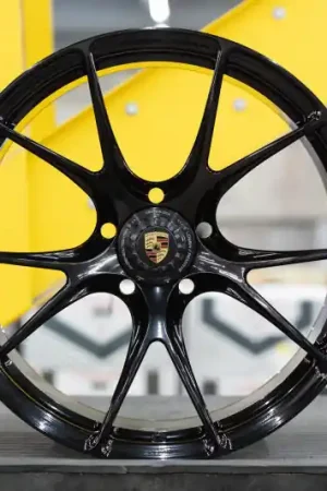 Vossen X Champion RS74 20X12 / ET47 / Gloss Black Wheel / Centerlock / 911 GT3 991.2 - Rear Exclusive