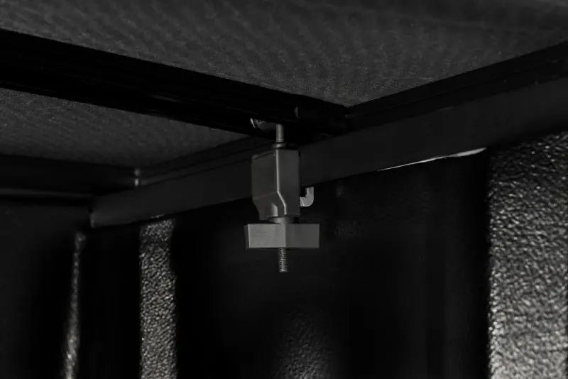 Exclusive Extang 99-16 Ford F-250/F-350 Super Duty Short Bed (6-1/2ft) Trifecta– SBX Performance